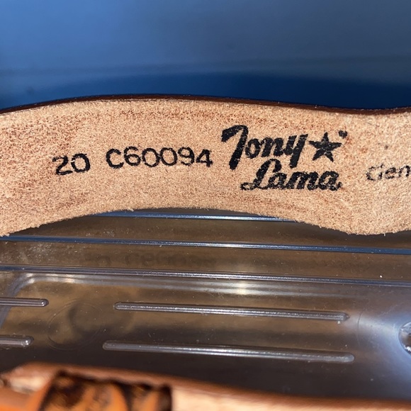 TONY LAMA LEATHER WESTERN KIDS BELT STEER HEAD ENGRAVED BUCKLE Brown 20M Tooled - Picture 3 of 5